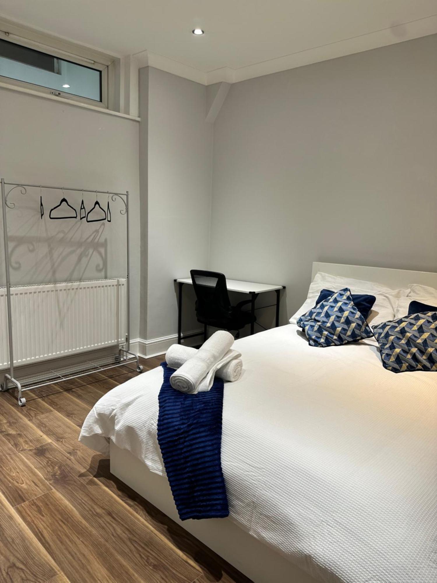 Liverpool Street Blue Bedroom Проживание в семье *
